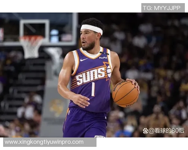 布克高效表现16投10中罚球全中独得31分助球队争胜